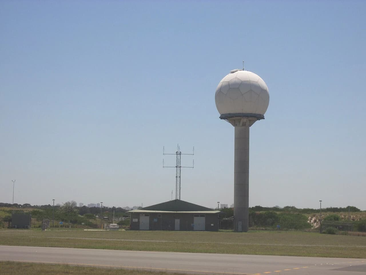 Weather observation equipment at Sydney Airport